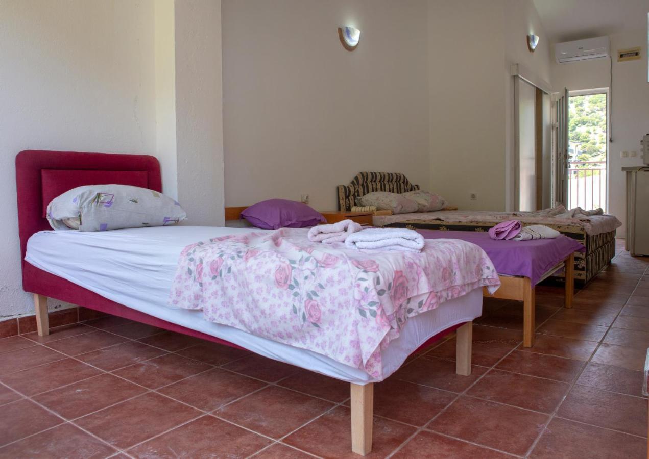 Family Apartments Vukcevic Čanj Extérieur photo
