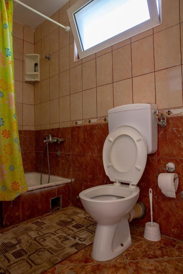 Family Apartments Vukcevic Čanj Extérieur photo