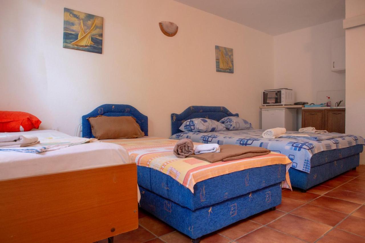 Family Apartments Vukcevic Čanj Extérieur photo